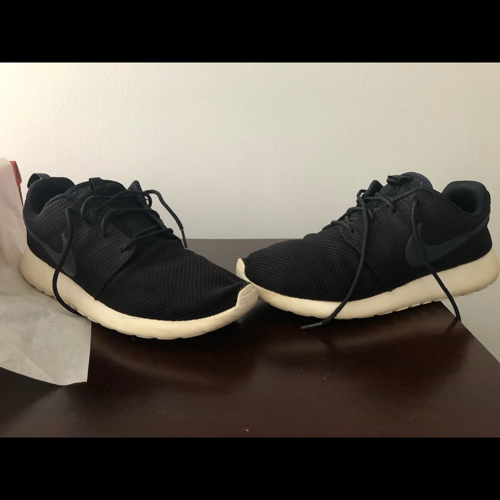 Nike Roche Run Black Anthracite Sail - Picture 3 of 8